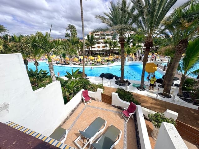 3 quarto Moradia para venda em Playa de las Americas, Arona com piscina - 1 525 000 € (Ref: 10157557)