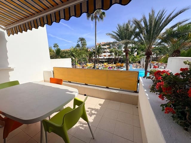 3 quarto Moradia para venda em Playa de las Americas, Arona com piscina - 1 525 000 € (Ref: 10157557)
