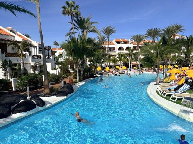 3 quarto Moradia para venda em Playa de las Americas, Arona com piscina - 1 525 000 € (Ref: 10157557)