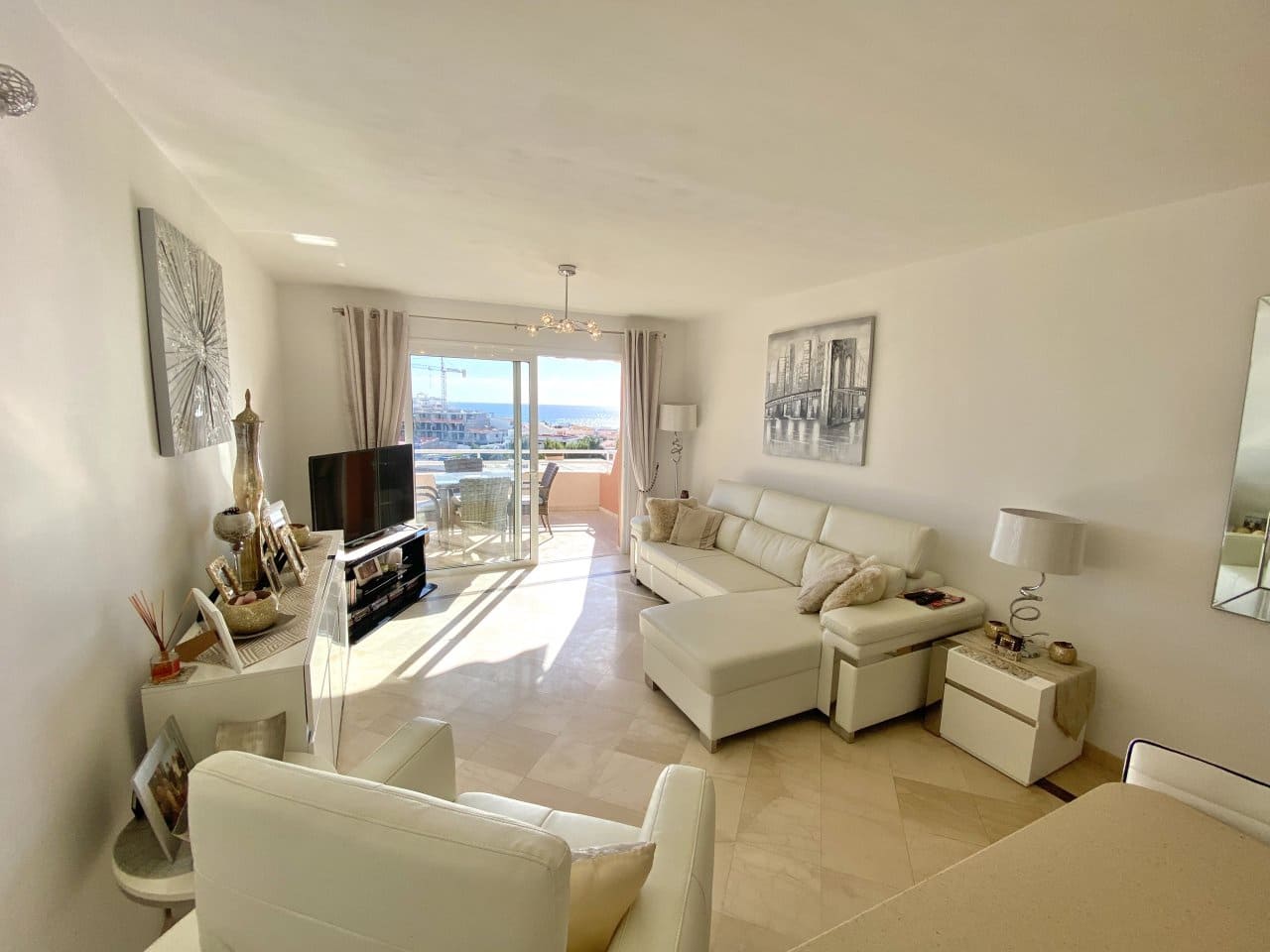 1 bedroom Apartment for sale in La Caleta with garage - € 499,950 (Ref: 10161215)