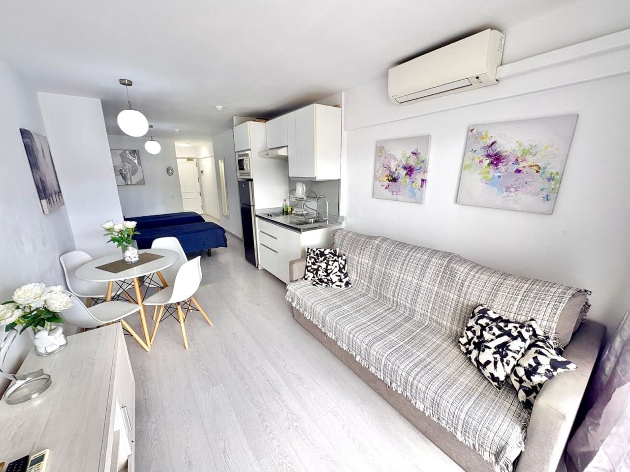 Studio for sale in Costa Adeje with pool - € 199,950 (Ref: 4447227)