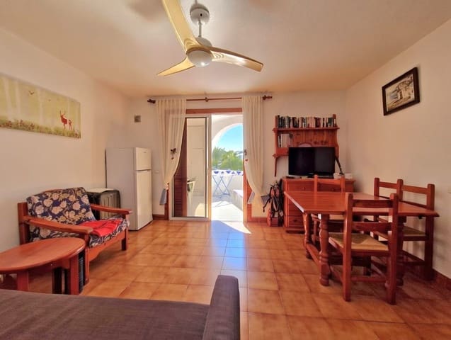 1 bedroom Apartment for sale in Playa de las Americas, Arona with pool - € 380,000 (Ref: 4982192)