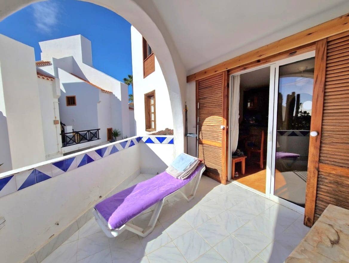1 bedroom Apartment for sale in Playa de las Americas with pool - € 380,000 (Ref: 4982192)