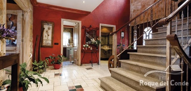 4 soveværelse Villa til salg i Roque del Conde, Adeje - € 1.595.000 (Ref: 7255973)