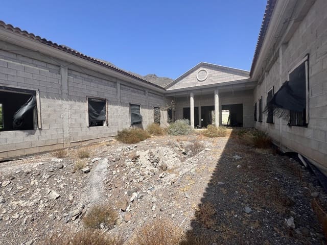 5 sypialnia Willa na sprzedaż w Roque del Conde, Adeje z basenem - 2 199 000 € (Ref: 7255982)