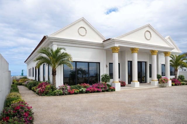 5 Zimmer Villa zu verkaufen in Roque del Conde, Adeje mit Pool - 2.199.000 € (Ref: 7255982)