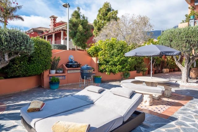 4 Zimmer Villa zu verkaufen in Adeje mit Pool - 3.690.000 € (Ref: 7277997)