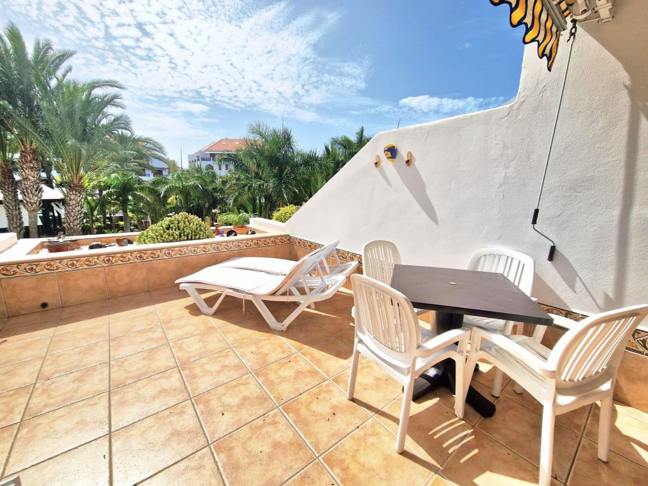 Studio til salgs i Playa de las Americas med svømmebasseng - € 365 000 (Ref: 7383380)