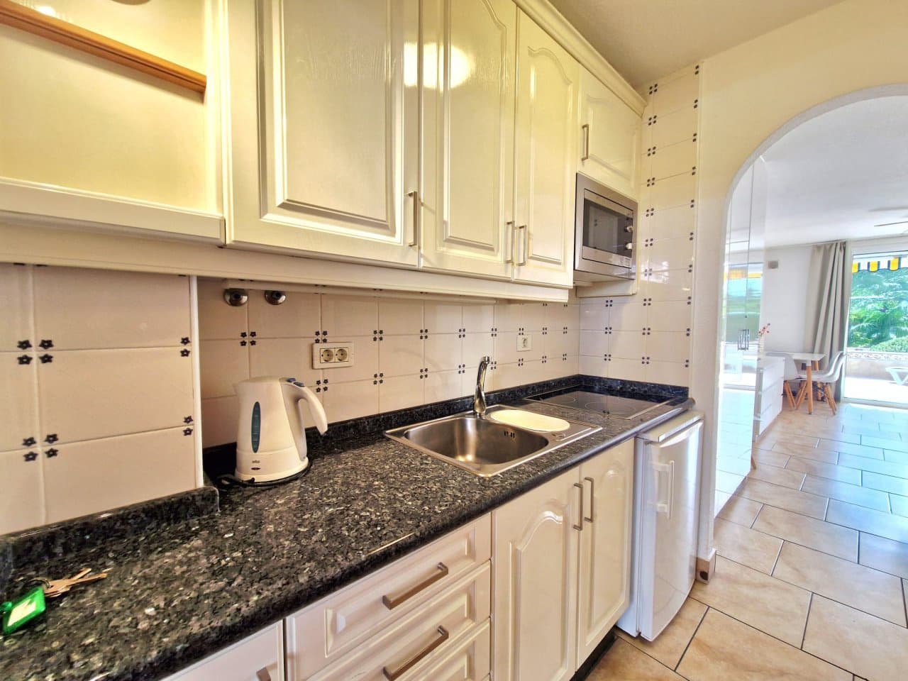 Studio til salgs i Playa de las Americas med svømmebasseng - € 365 000 (Ref: 7383380)