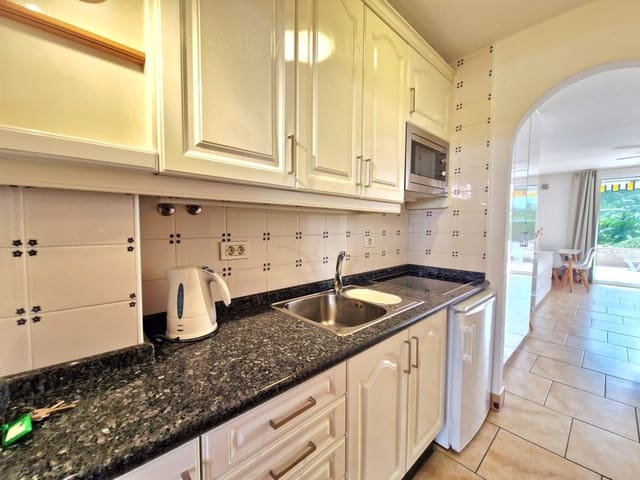 Studio te koop in Playa de las Americas, Arona met zwembad - € 365.000 (Ref: 7383380)