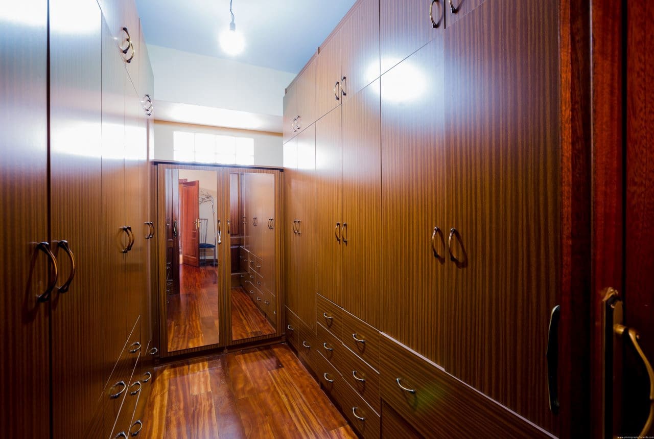 4 slaapkamer Villa te koop in Jama met zwembad - € 970.000 (Ref: 7400167)