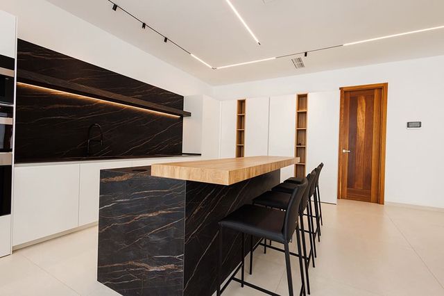 5 soverom Villa til salgs i Adeje med svømmebasseng - € 6 350 000 (Ref: 7416752)