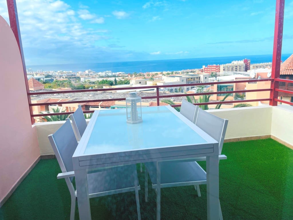 2 soverom Leilighet til salgs i El Madronal med svømmebasseng - € 399 000 (Ref: 7552916)