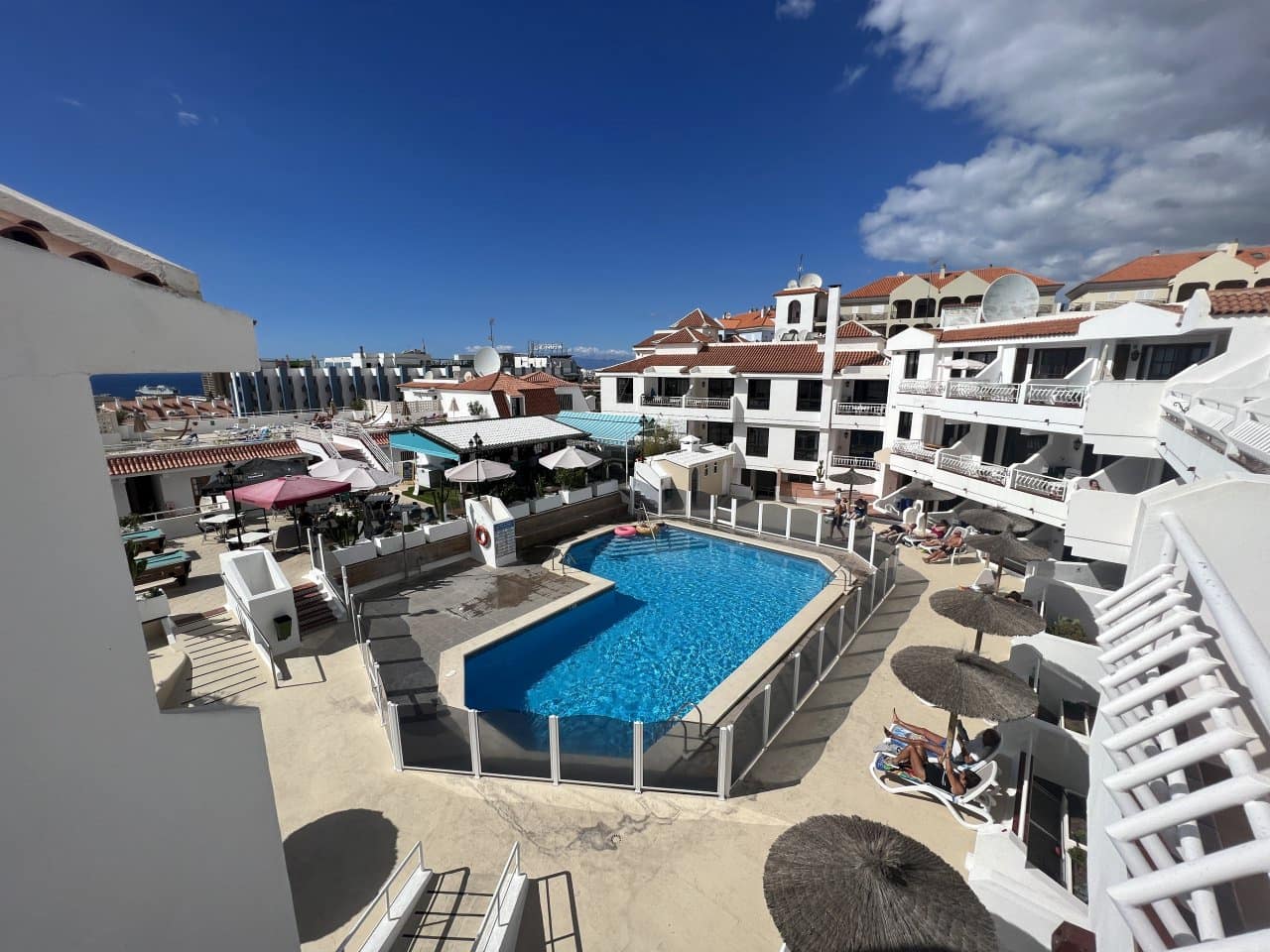 1 bedroom Apartment for sale in Los Cristianos with pool - € 279,500 (Ref: 7580608)