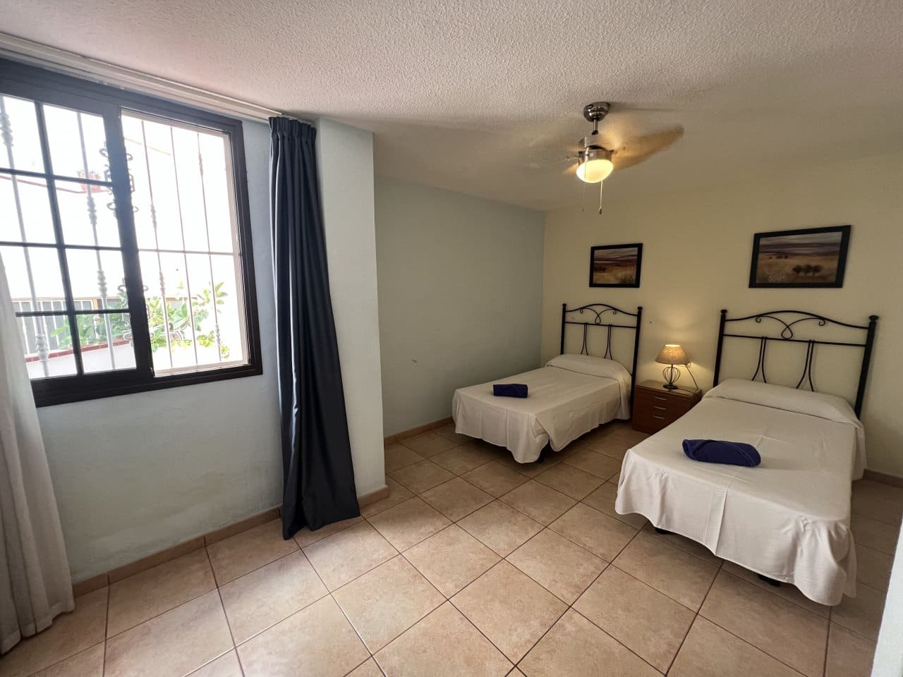 1 bedroom Apartment for sale in Los Cristianos with pool - € 279,500 (Ref: 7580608)