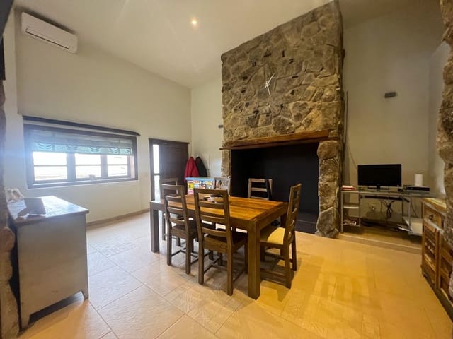 2 slaapkamer Halfvrijstaande villa te koop in El Roque, San Miguel de Abona - € 268.000 (Ref: 7884424)