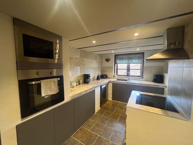 2 slaapkamer Halfvrijstaande villa te koop in El Roque, San Miguel de Abona - € 268.000 (Ref: 7884424)