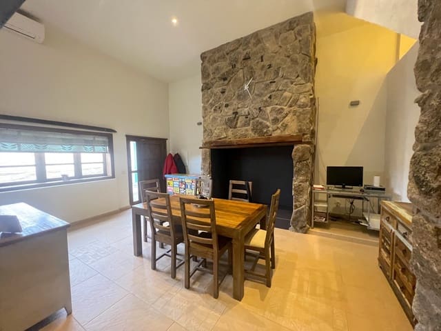 2 slaapkamer Halfvrijstaande villa te koop in El Roque, San Miguel de Abona - € 268.000 (Ref: 7884424)