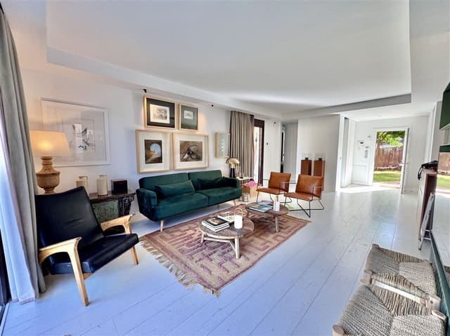 3 sovrum Villa till salu i Amarilla Golf, San Miguel de Abona med pool - 1 499 000 € (Ref: 7901744)