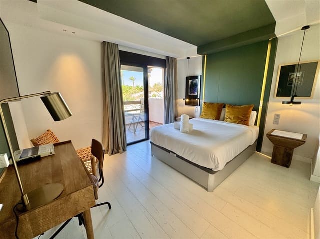 3 sovrum Villa till salu i Amarilla Golf, San Miguel de Abona med pool - 1 499 000 € (Ref: 7901744)