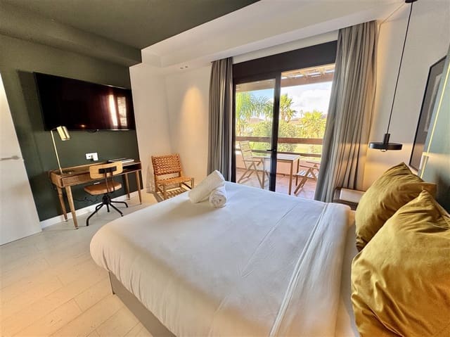 3 sovrum Villa till salu i Amarilla Golf, San Miguel de Abona med pool - 1 499 000 € (Ref: 7901744)