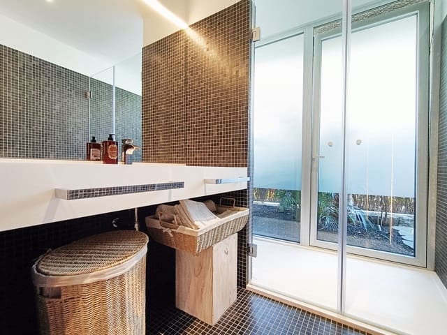 3 sovrum Villa till salu i Guía de Isora med pool - 2 300 000 € (Ref: 8049999)