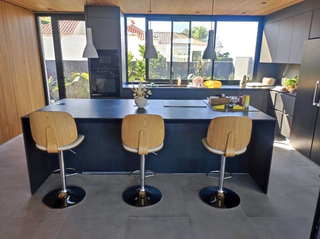 4 soverom Villa til salgs i Playa Paraiso, Adeje - € 5 500 000 (Ref: 8538691)