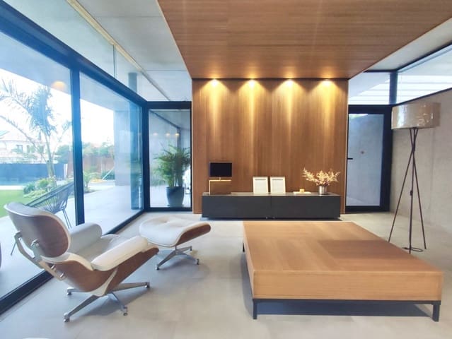 4 soverom Villa til salgs i Playa Paraiso, Adeje - € 5 500 000 (Ref: 8538691)