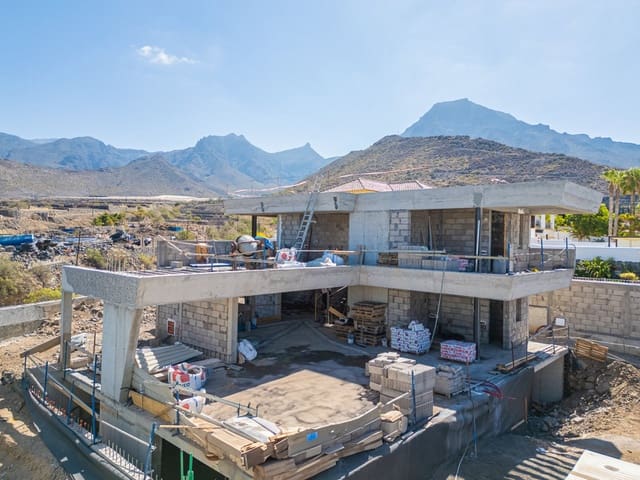 3 makuuhuone Huvila myytävänä paikassa El Madroñal, Adeje mukana uima-altaan - 3 500 000 € (Ref: 8574270)