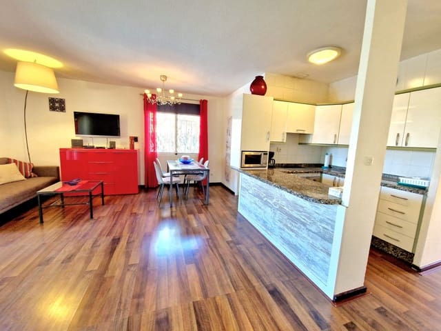 3 bedroom Villa for sale in Callao Salvaje, Adeje with pool - € 749,000 (Ref: 8601505)