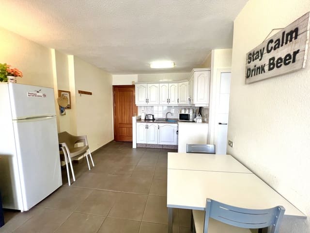 1 bedroom Apartment for sale in Los Cristianos, Arona with pool - € 350,000 (Ref: 8612542)