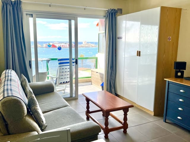 1 bedroom Apartment for sale in Los Cristianos, Arona with pool - € 350,000 (Ref: 8612542)