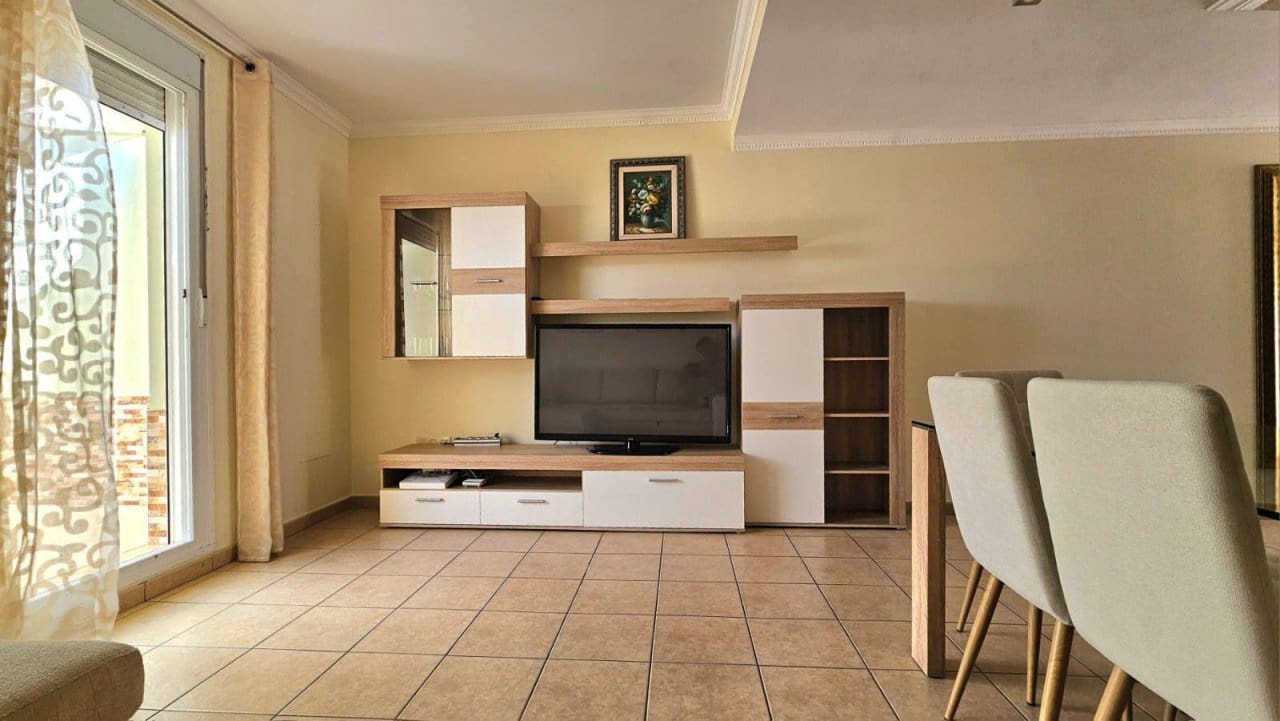 3 soveværelse Byhus til salg i El Madronal med swimmingpool - € 500.000 (Ref: 8630072)