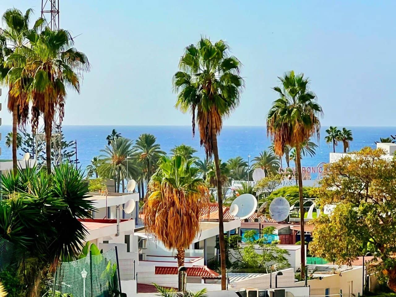 3 sypialnia Dom na sprzedaż w Playa de las Americas z basenem - 550 000 € (Ref: 8630074)