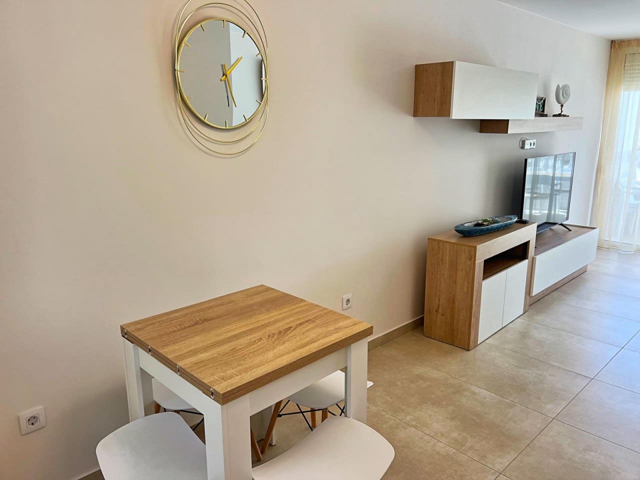 3 sypialnia Dom na sprzedaż w Playa de las Americas z basenem - 550 000 € (Ref: 8630074)