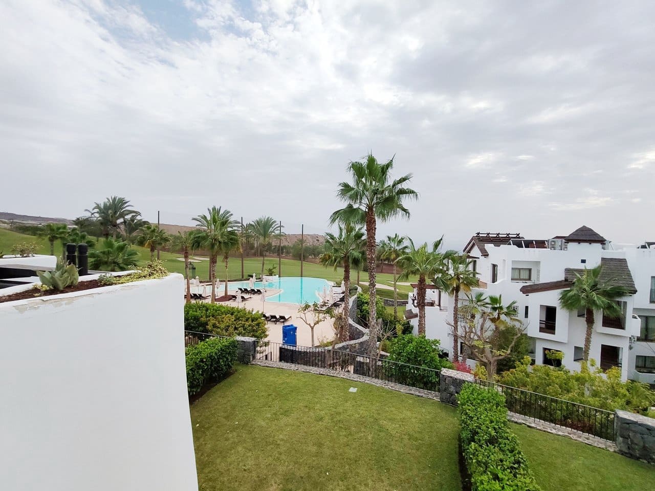 2 bedroom Apartment for sale in Guia de Isora - € 899,000 (Ref: 8679814)