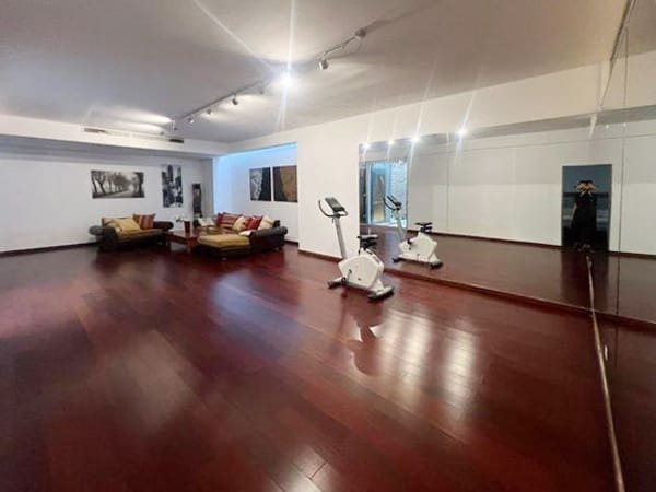 5 slaapkamer Villa te koop in Playa del Duque, Adeje met zwembad - € 2.800.000 (Ref: 8812464)