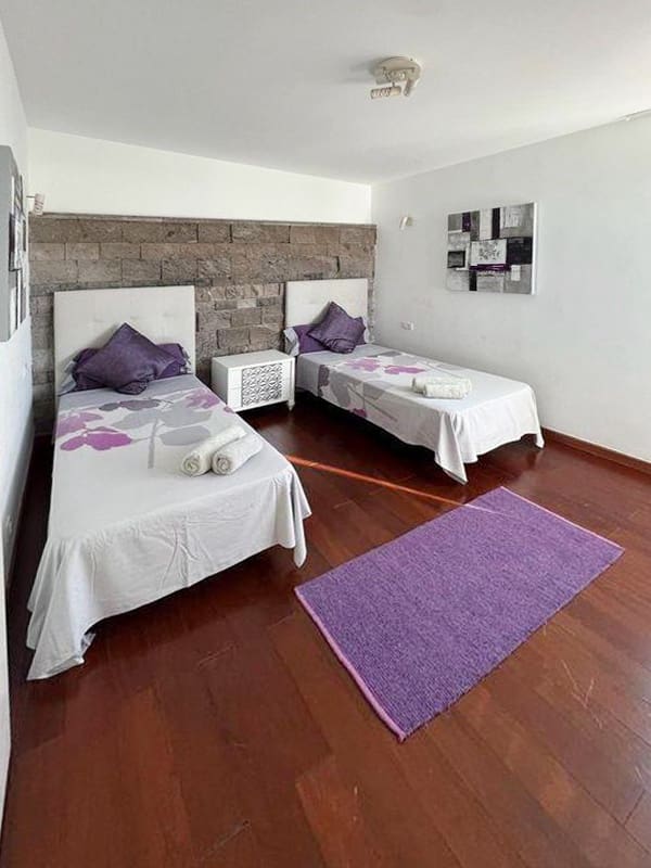 5 slaapkamer Villa te koop in Playa del Duque met zwembad - € 2.800.000 (Ref: 8812464)