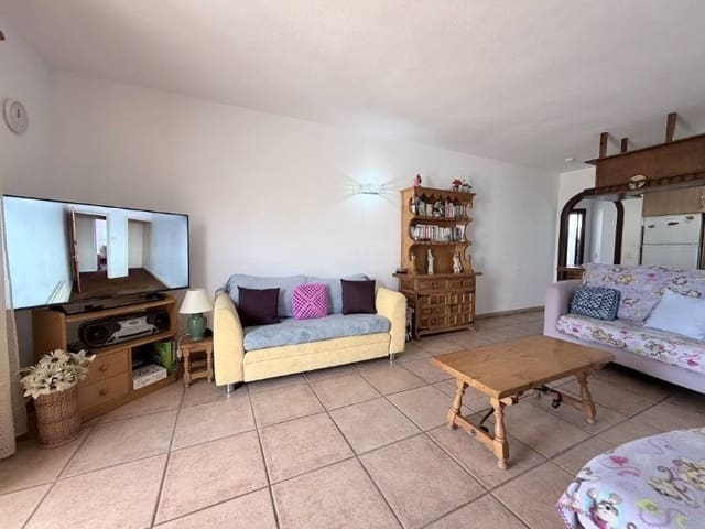 1 chambre Appartement à vendre à Los Cristianos, Arona avec piscine - 295 000 € (Ref: 8817469)