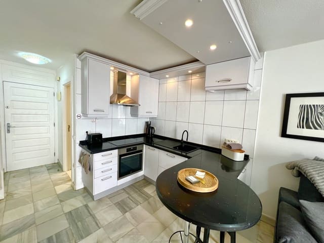 1 soveværelse Lejlighed til salg i Playa de las Americas, Arona med swimmingpool - € 630.000 (Ref: 8817470)