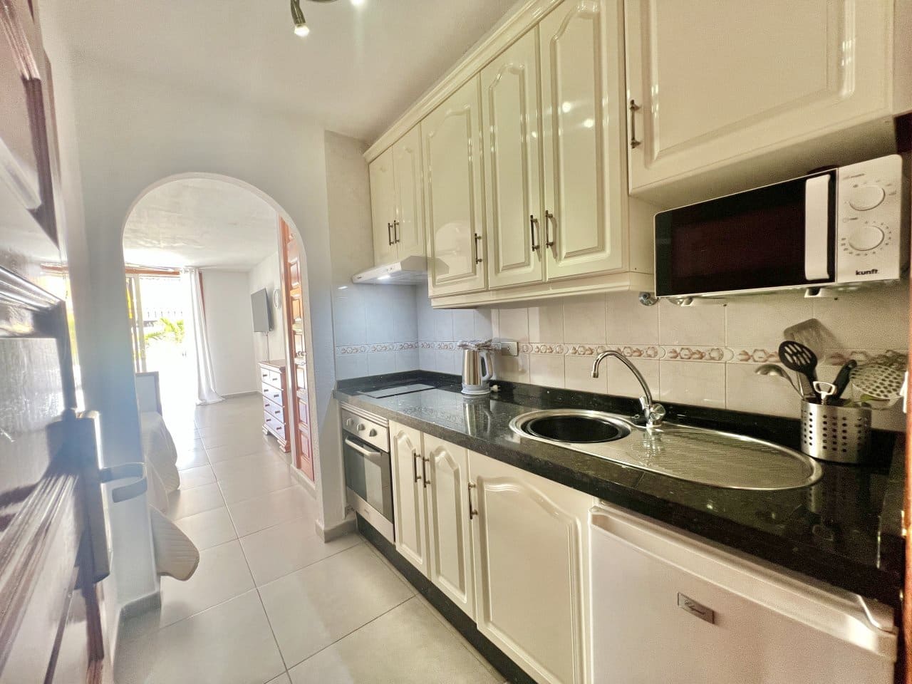 Studio til salg i Playa de las Americas med swimmingpool - € 359.500 (Ref: 8911108)