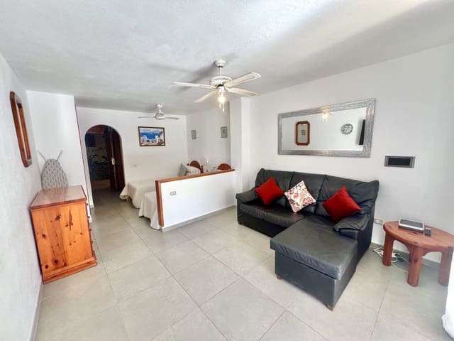 Studio te koop in Playa de las Americas, Arona met zwembad - € 359.500 (Ref: 8911108)