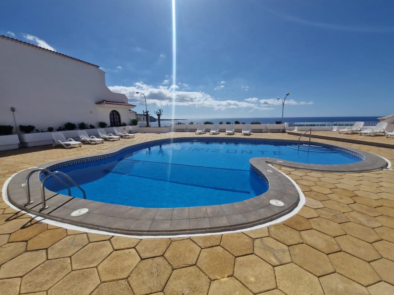 2 soverom Penthouse til salgs i Los Cristianos med svømmebasseng - € 550 000 (Ref: 8915283)