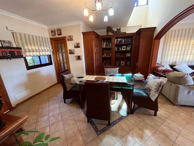 3 soveværelse Villa til salg i Santiago del Teide med swimmingpool - € 1.100.000 (Ref: 8939397)