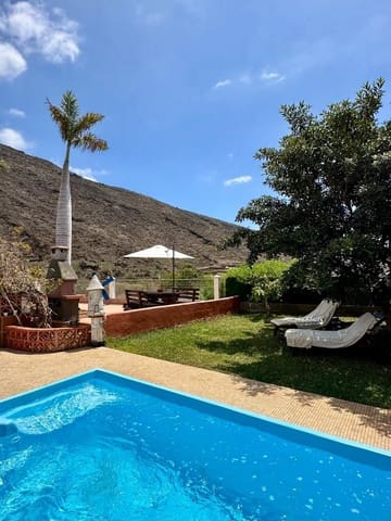 3 soveværelse Villa til salg i Santiago del Teide med swimmingpool - € 1.100.000 (Ref: 8939397)