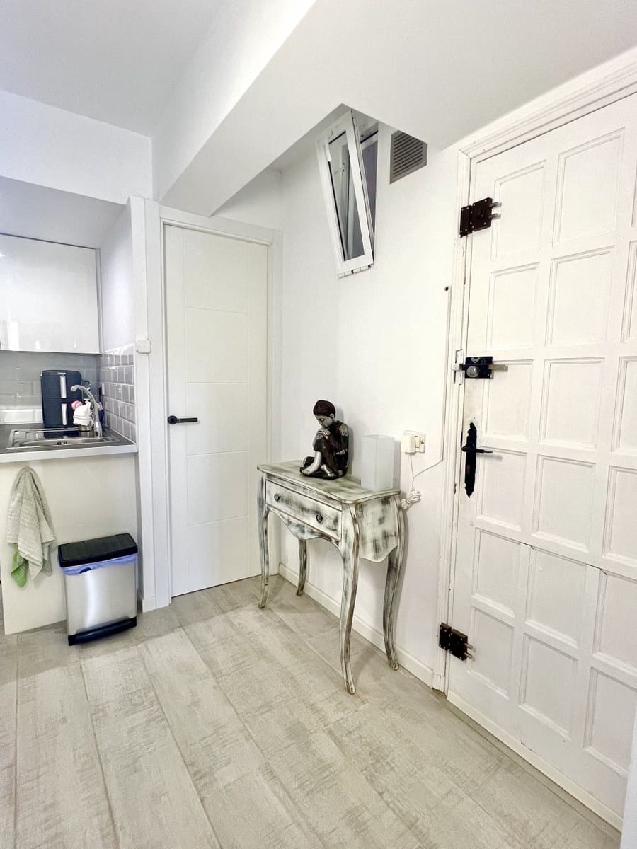 1 makuuhuone Huoneisto myytävänä paikassa Costa Adeje mukana uima-altaan - 335 000 € (Ref: 9001562)