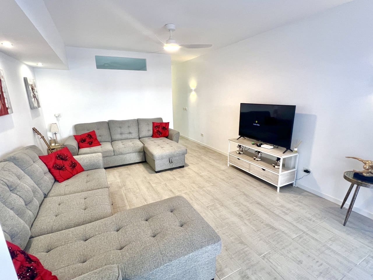 1 makuuhuone Huoneisto myytävänä paikassa Costa Adeje mukana uima-altaan - 335 000 € (Ref: 9001562)