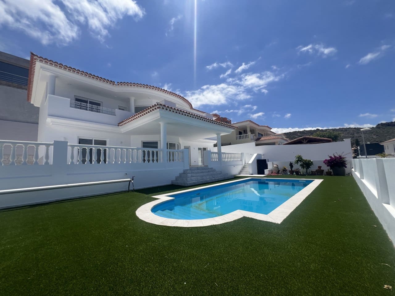 4 soveværelse Villa til salg i Roque del Conde med swimmingpool - € 1.495.000 (Ref: 9004651)