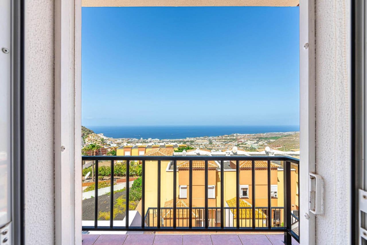 2 soveværelse Byhus til salg i Roque del Conde med swimmingpool - € 450.000 (Ref: 9089716)