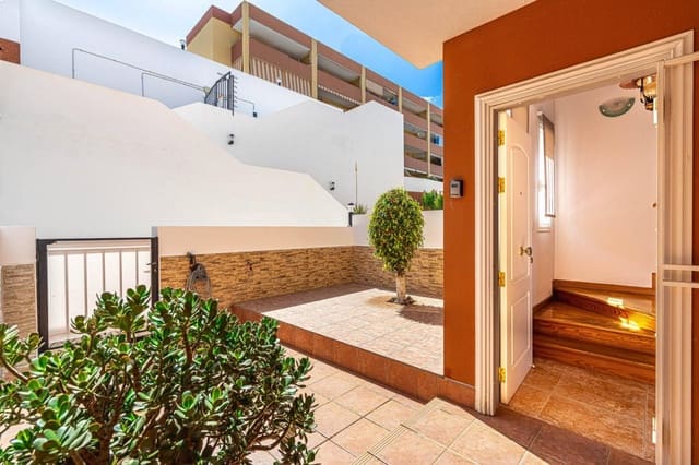 2 bedroom Townhouse for sale in Roque del Conde, Adeje with pool - € 450,000 (Ref: 9089716)